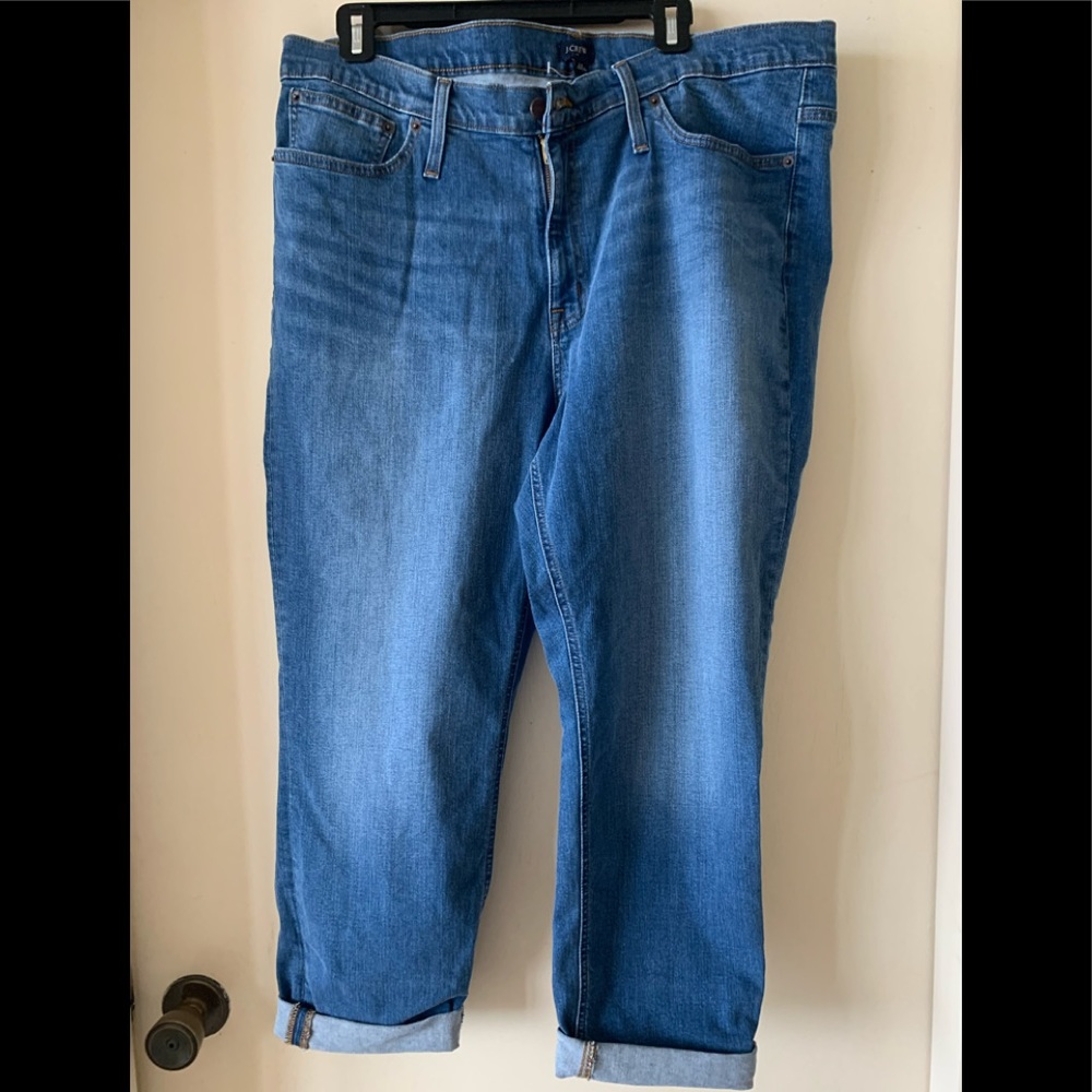 JCREW boyfriend jeans NWOT size 33